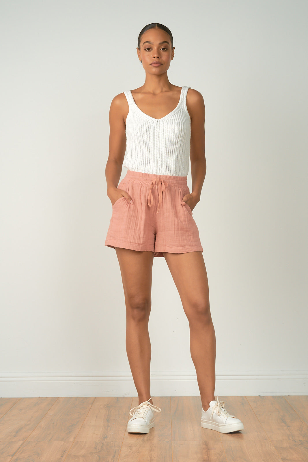 Reno Short in Sandstone