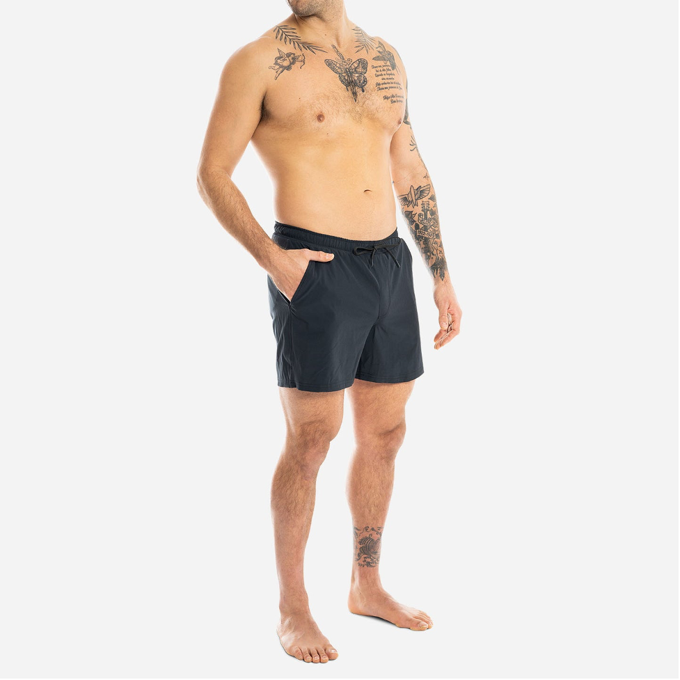 Agua Volley 2n1 Short in Black